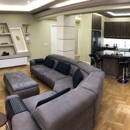 Finer Things Flisvos Beach Condo In Palaio Faliro Athén Kültér fotó