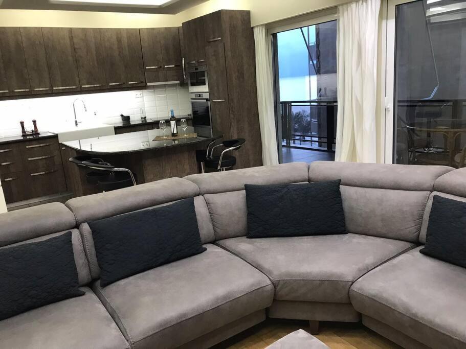 Finer Things Flisvos Beach Condo In Palaio Faliro Athén Kültér fotó