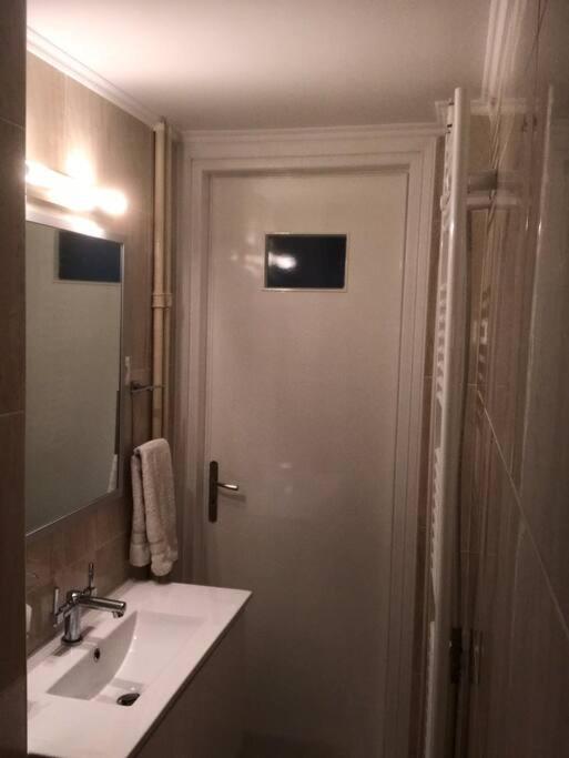 Finer Things Flisvos Beach Condo In Palaio Faliro Athén Kültér fotó