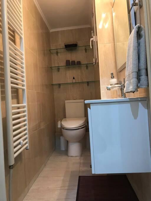Finer Things Flisvos Beach Condo In Palaio Faliro Athén Kültér fotó
